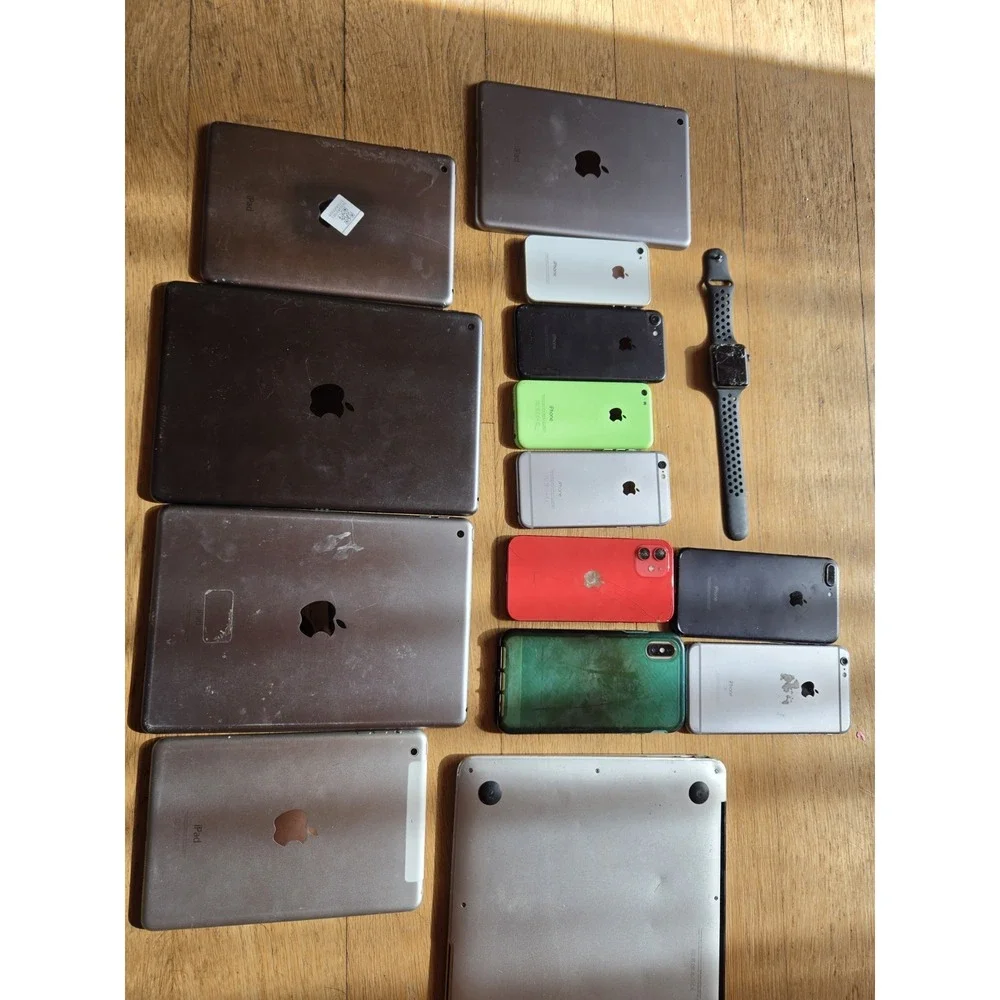 Apple Lot iphones ipads Macbook Air